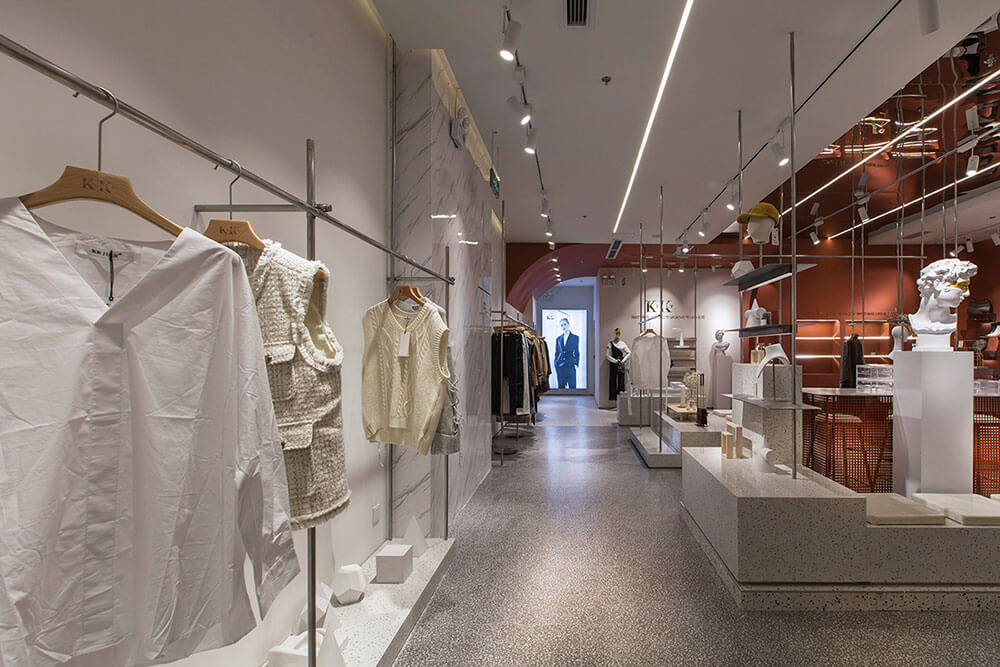 180平米中牟服装店面装修设计效果图